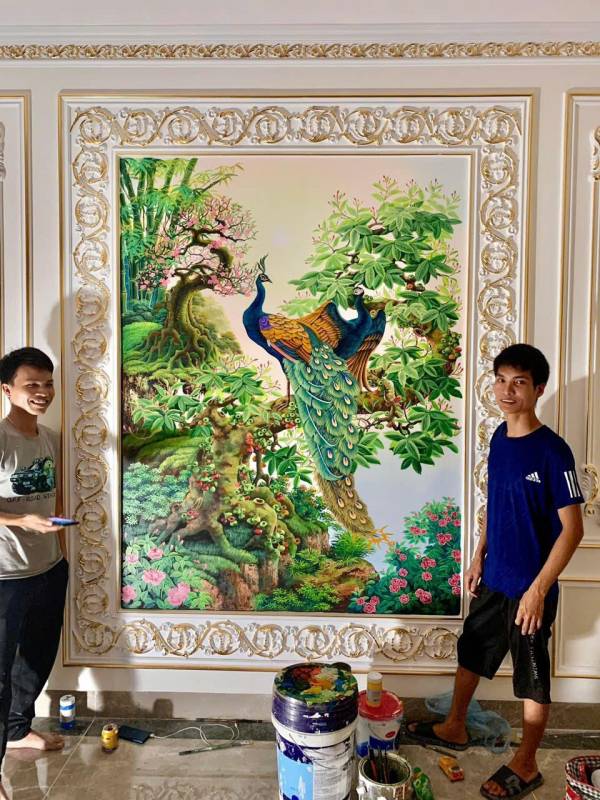 Ý Nghĩa Của Đôi Chim Công Trong Tranh Vẽ Tường Phu Thê Viên Mãn